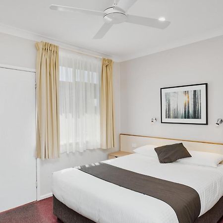 Wingham Motel Luaran gambar