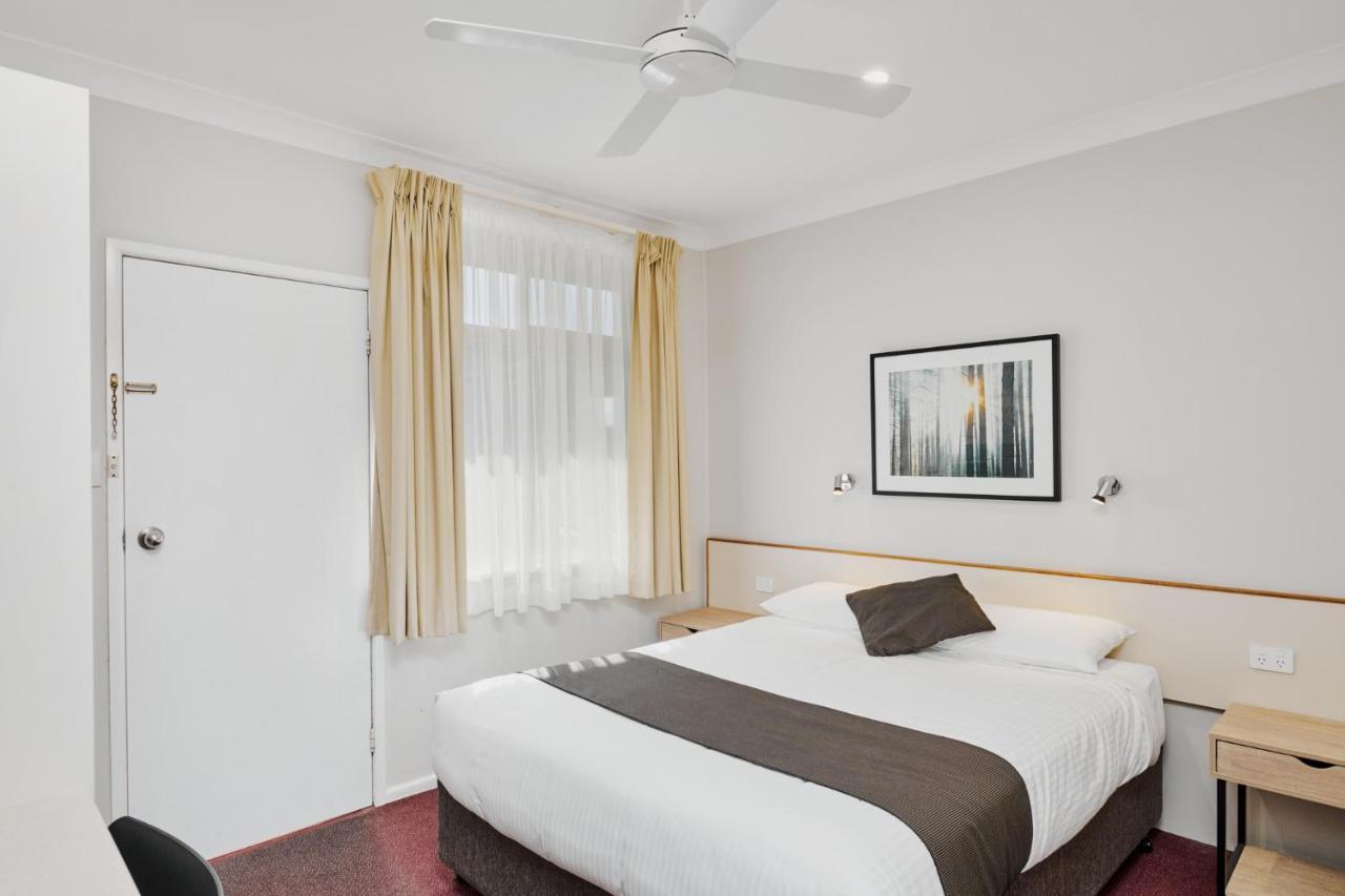 Wingham Motel Luaran gambar