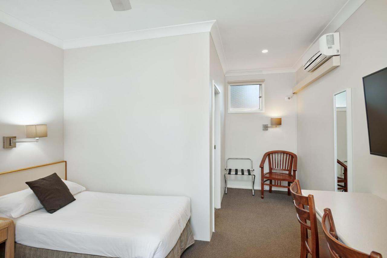 Wingham Motel Luaran gambar