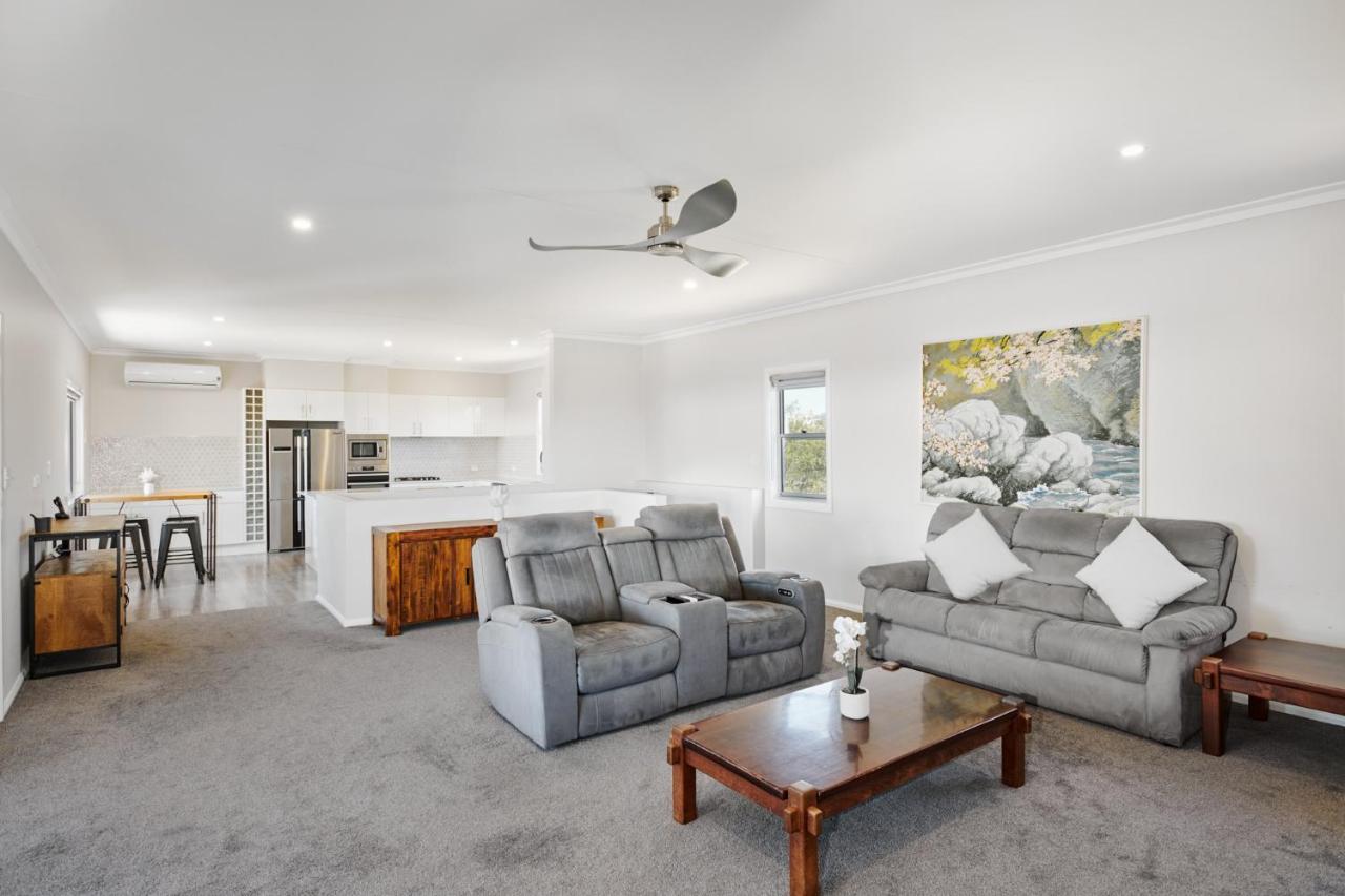 Wingham Motel Luaran gambar