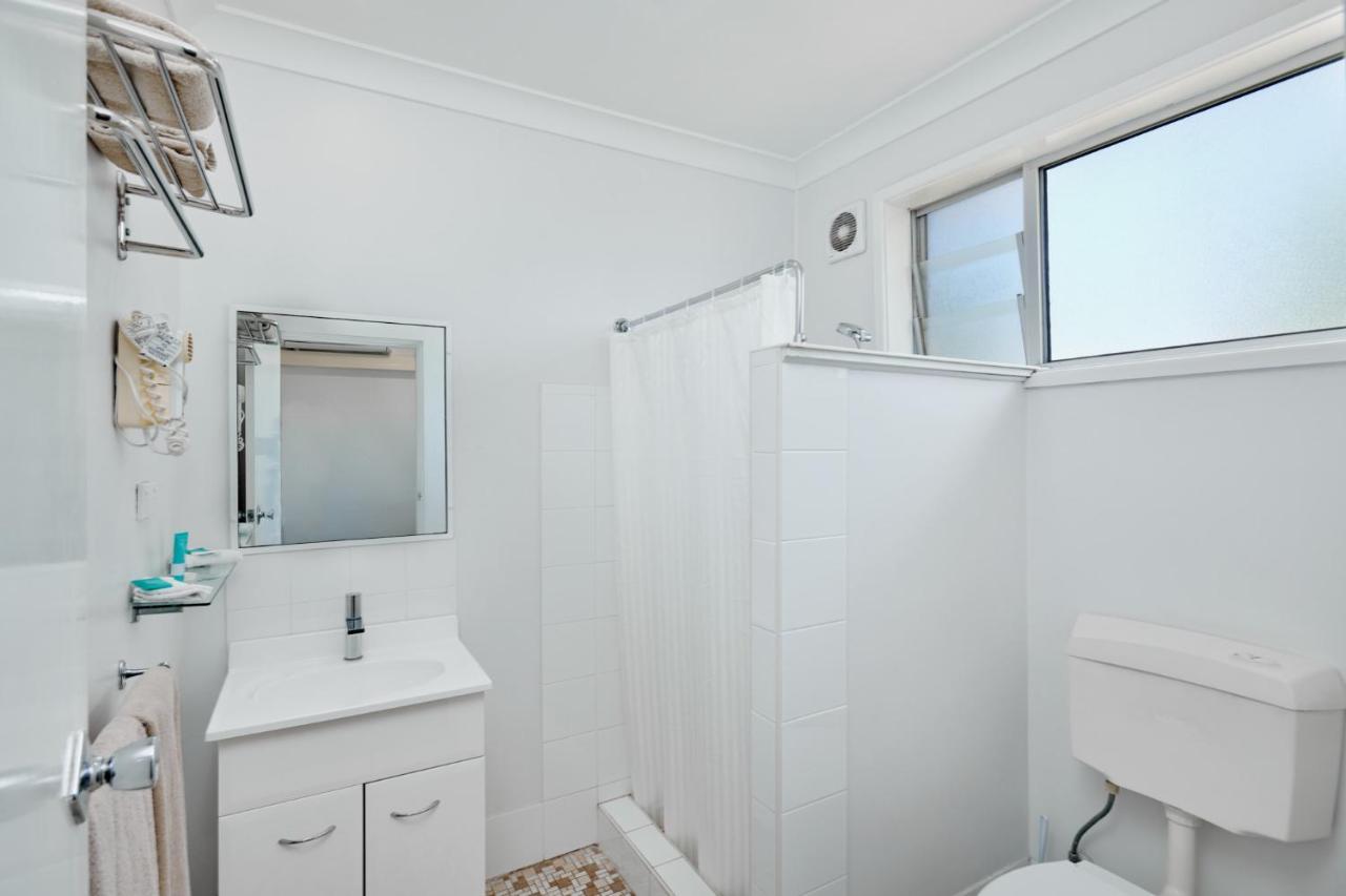 Wingham Motel Luaran gambar